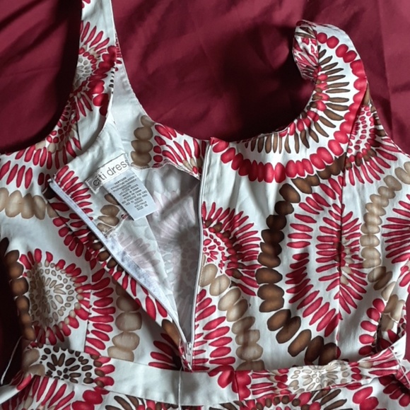 β¬οΈ$59 NWOT Sleeveless Scoop Neck Party Dress - Picture 6 of 8